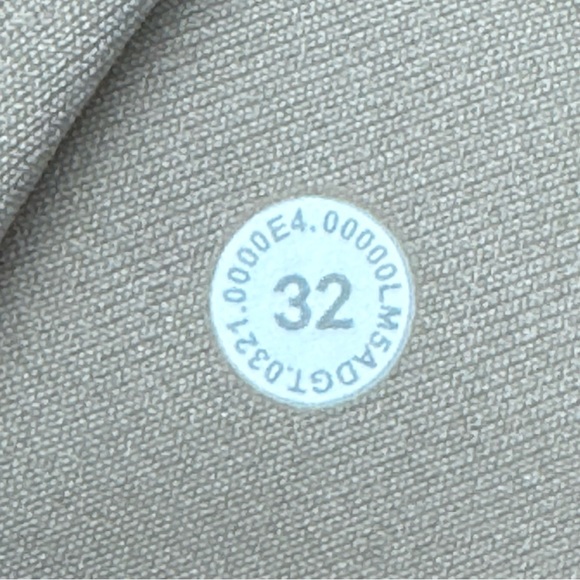 Lululemon Men’s ABC Pant Classic-fit Warpstreme Size 32 Tan - Picture 8 of 8